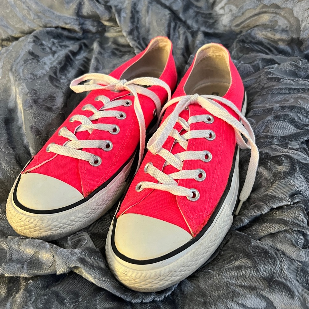Converse Women's Pink Sneakers